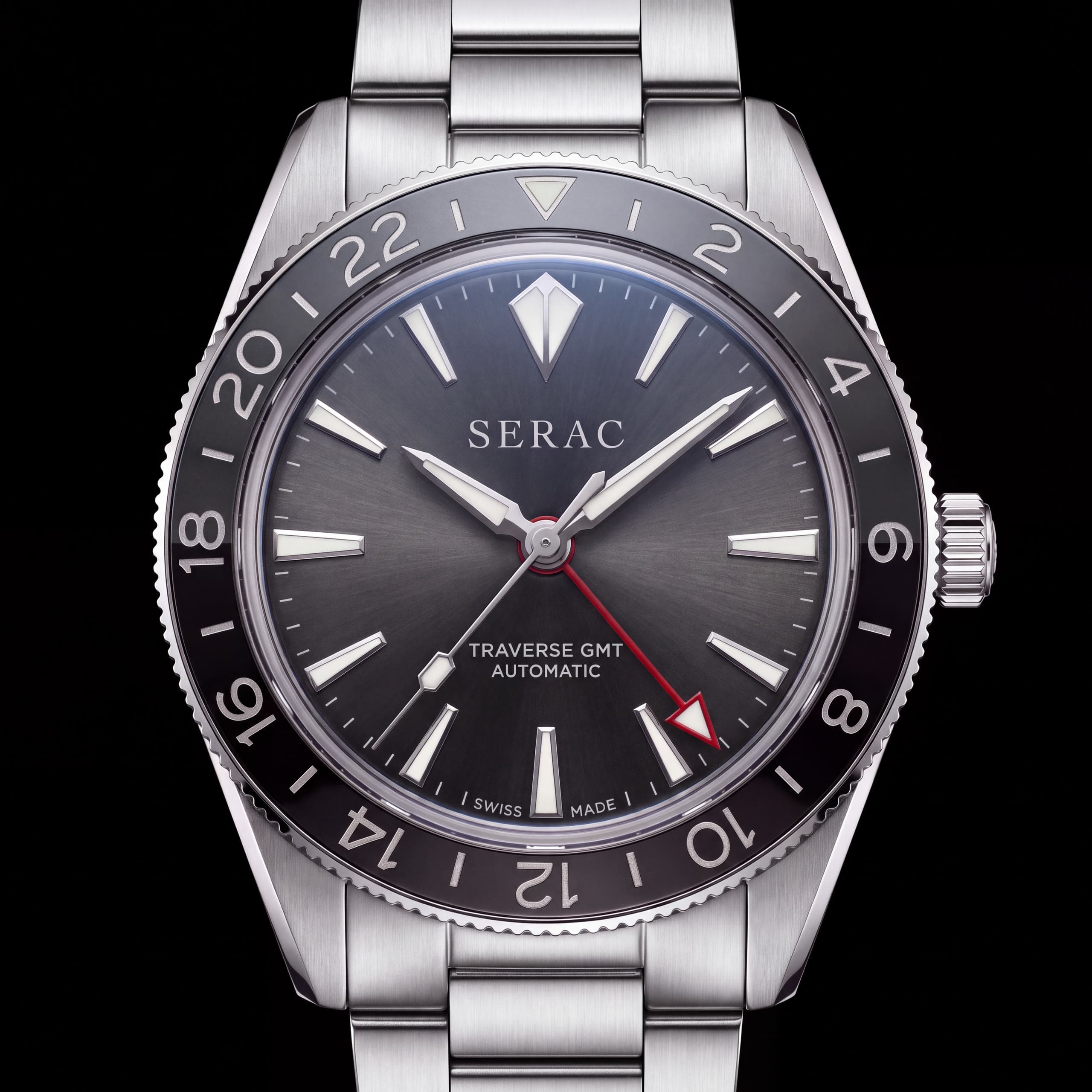 Traverse GMT Moraine from the front: graphite / obsidian ceramic bezel, slate sunburst dial, steel bracelet.